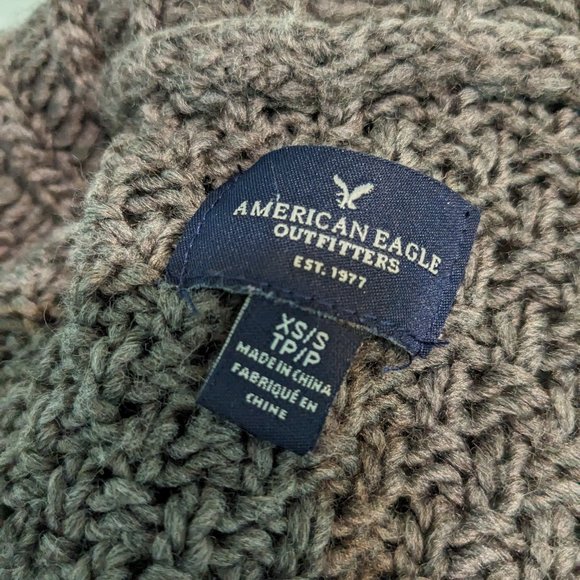 American Eagle Women’s Cardigan Knit Sweater xs/s Gray W Front Pockets - Picture 3 of 4